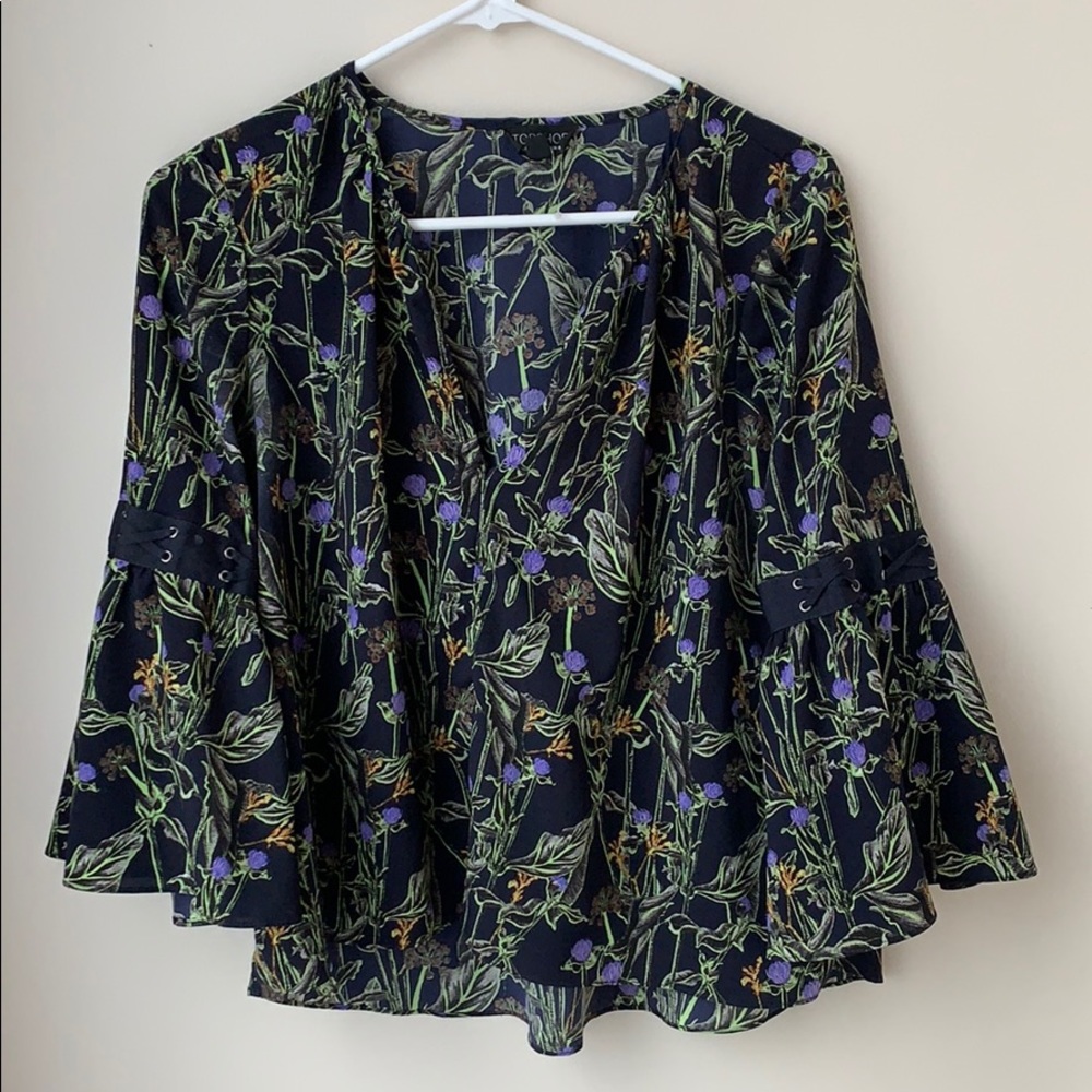 Topshop Bell Sleeve Floral Blouse Size 4